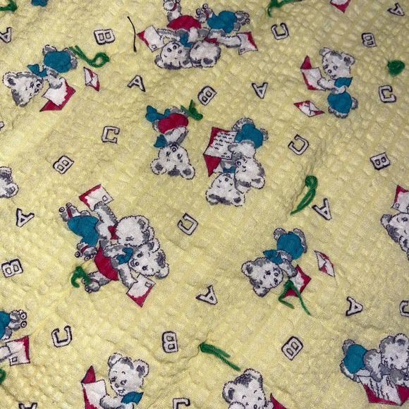 Hand Made Hand Sewn Baby Quilt Gender Neutral Green/Yellow ABC’s Bears 45”x54” - Picture 8 of 8